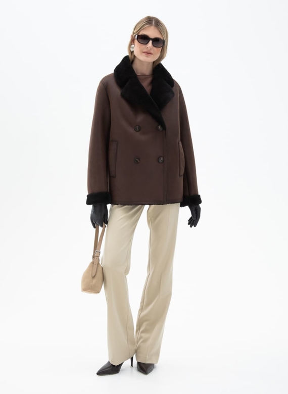 Женская двухсторонняя дубленка из эко кожи с английским воротником