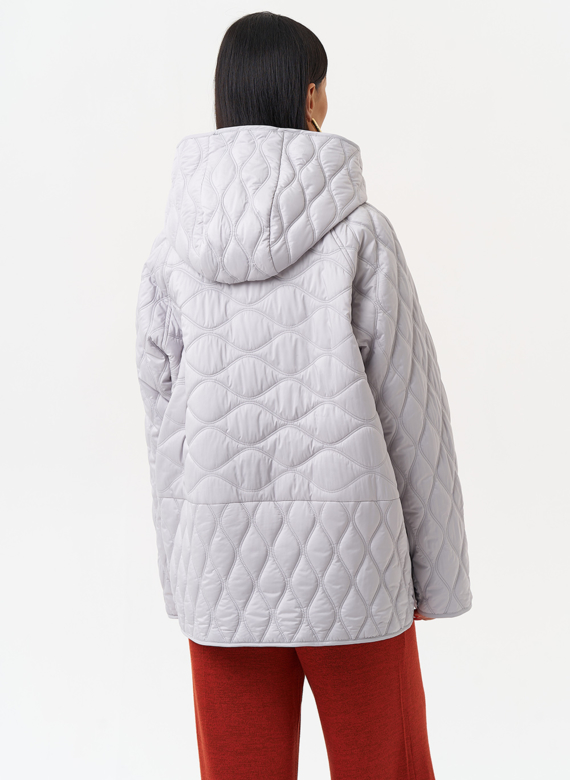 Женская стеганая куртка с капюшоном