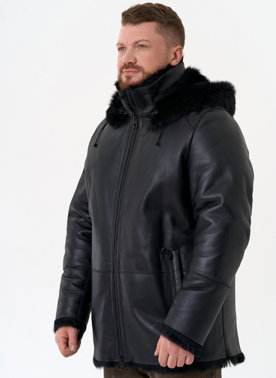 Мужская дубленка черного цвета с капюшоном Мужская дубленка черного цвета с капюшоном