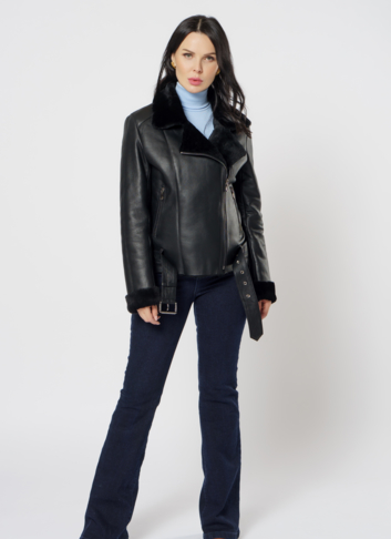 Женская дубленка косуха из овчины черного цвета