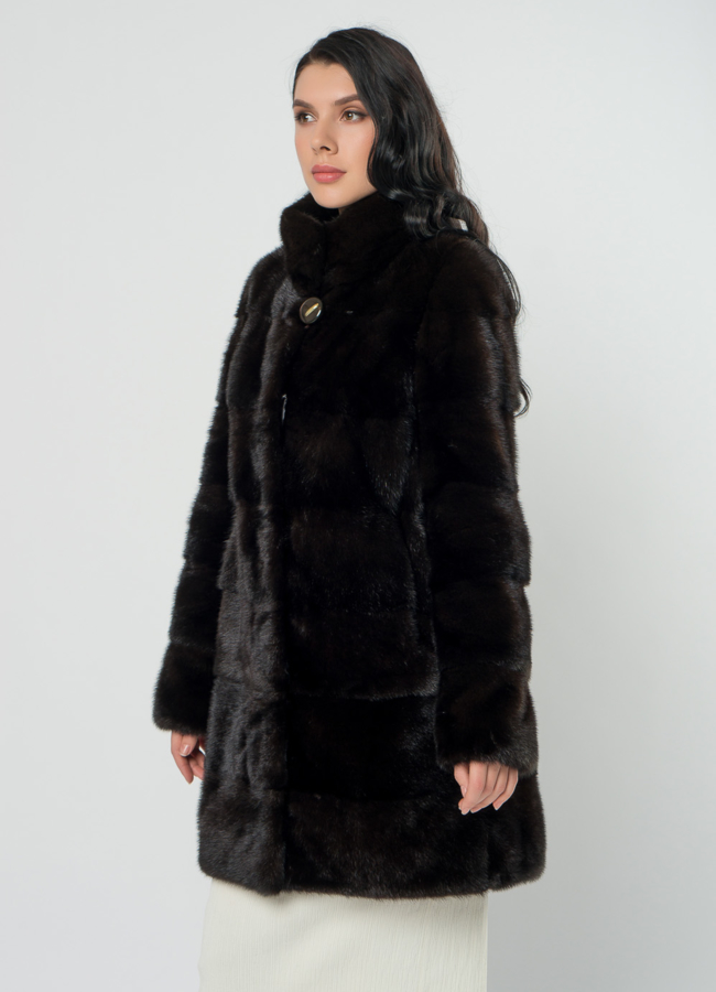 Поперечная шуба из норки модель № 25892 универмаг малина