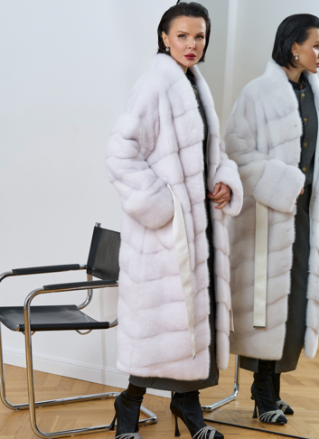 Шуба из меха норки с воротником шаль