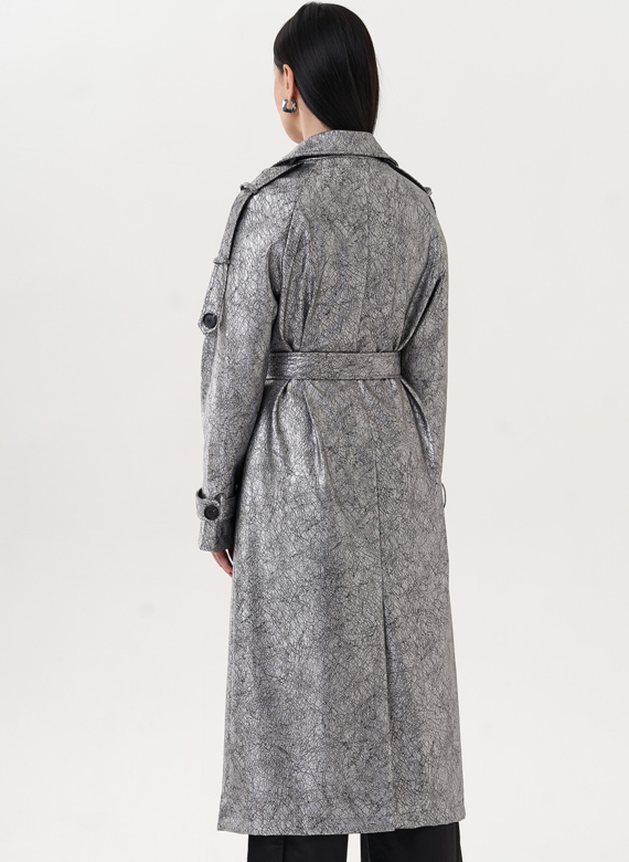 Плащ из эко кожи под серебро