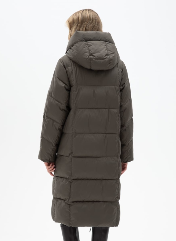 Женский пуховик с капюшоном