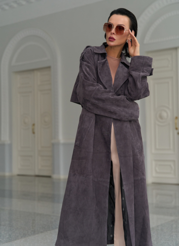 Длинный плащ из натуральной замши