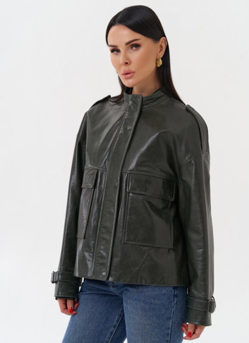 Женская кожаная куртка зеленого цвета