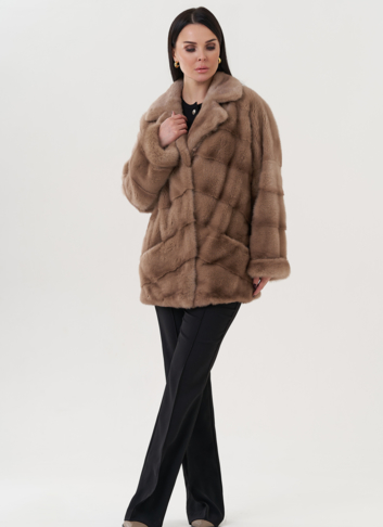 Шуба из норки с английским воротником 