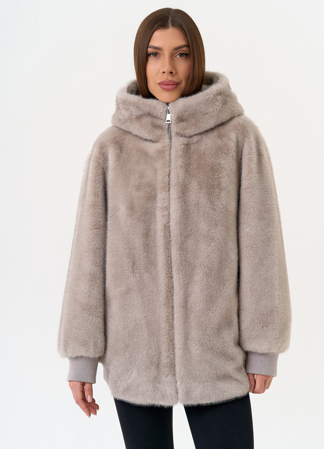 Женская куртка из эко меха с капюшоном модель № 31253 универмаг малина