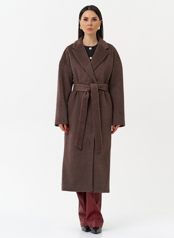 Женское пальто с английским воротником