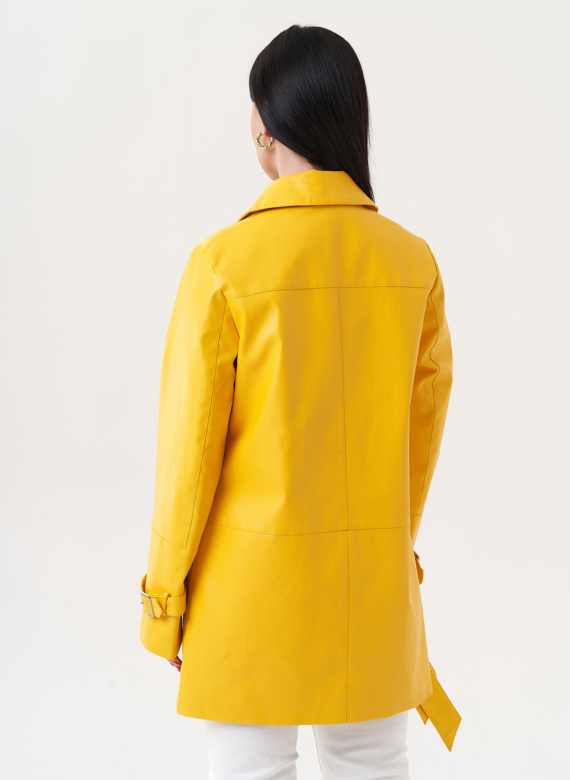 Удлиненный жакет из эко кожи с поясом