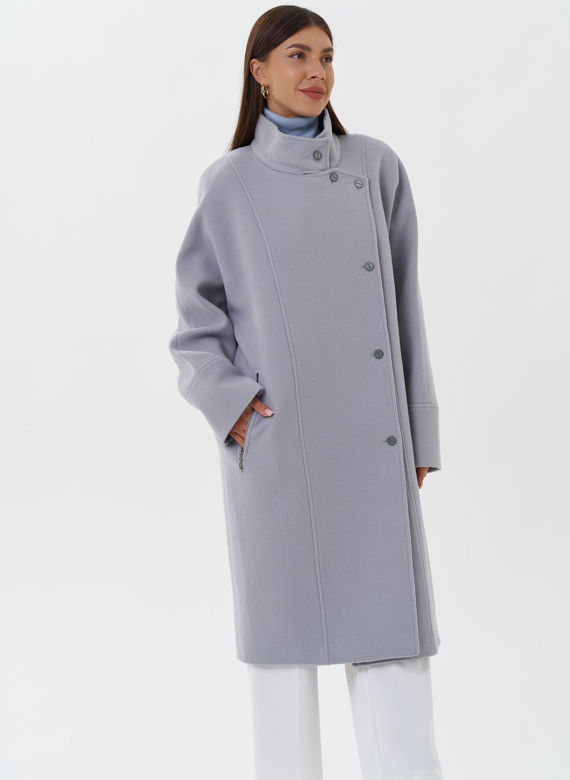 Женское пальто серого цвета