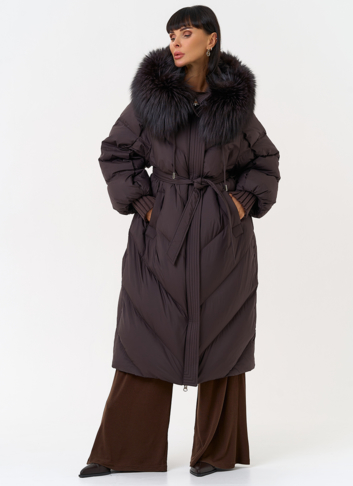 Женский пуховик с капюшоном из меха чернобурки