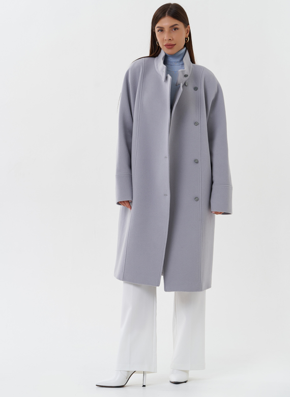 Женское пальто серого цвета