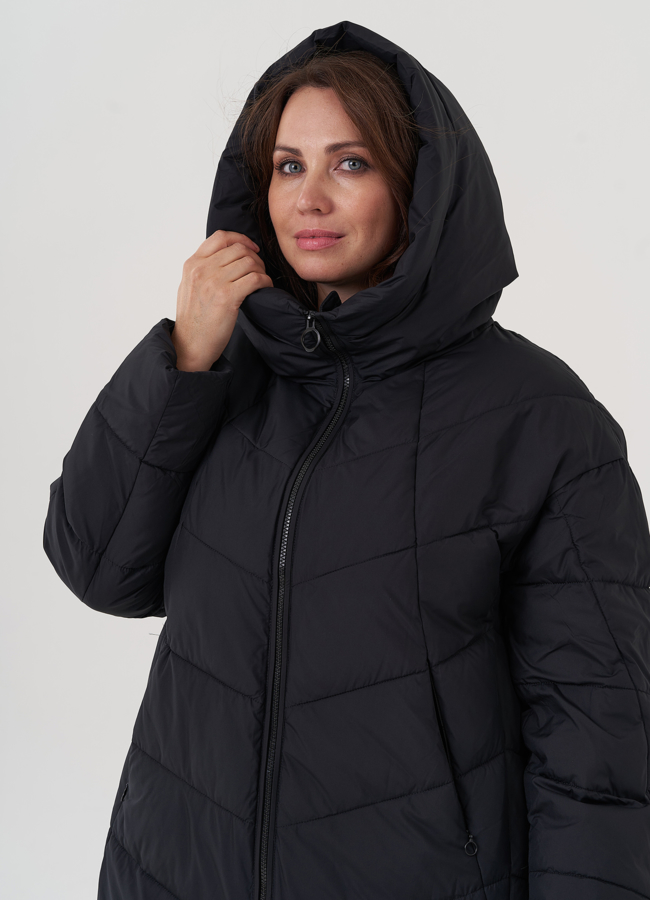 Женский пуховик с капюшоном черного цвета  модель № 25714 универмаг малина
