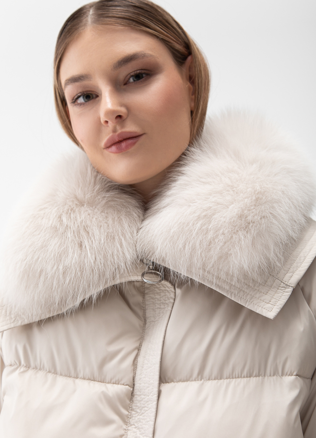 Женский пуховик с отделкой из меха песца модель № 28005 универмаг малина