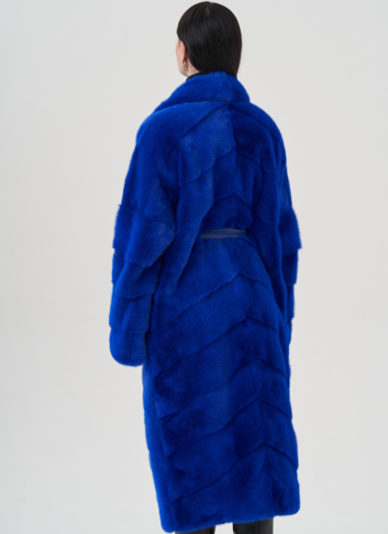 Шуба из норки синего цвета