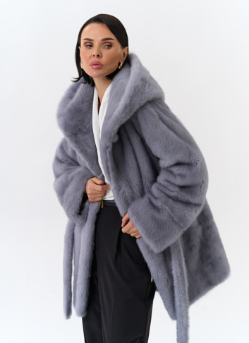 Шуба из меха норки с капюшоном