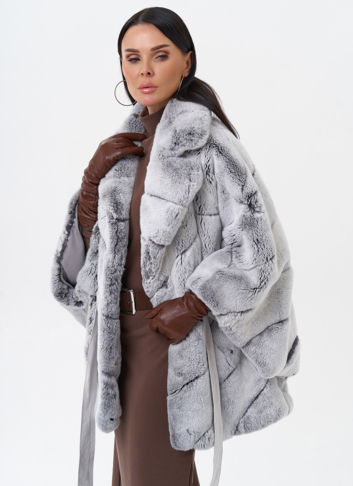 Шуба из меха кролика с английским воротником 