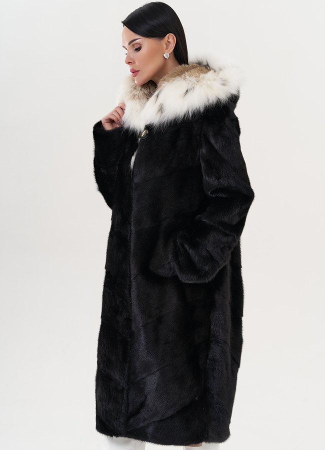 Норковая шуба черного цвета с рысью модель № 25004 универмаг малина