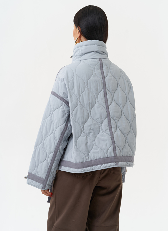 Короткая куртка с воротником стойкой