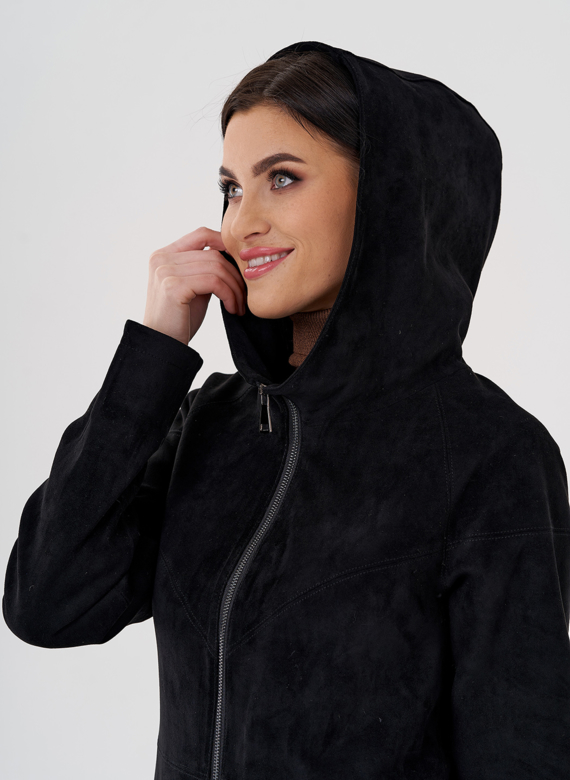 Куртка из эко замши с капюшоном