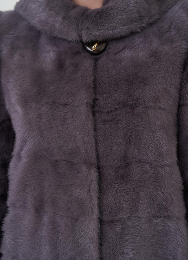 Шуба из норки с капюшоном  модель № 25896 универмаг малина