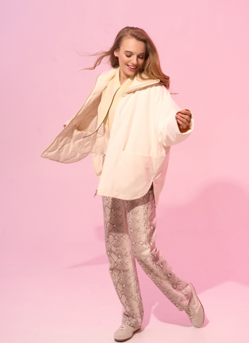 Женская двухсторонняя куртка с высоким воротником