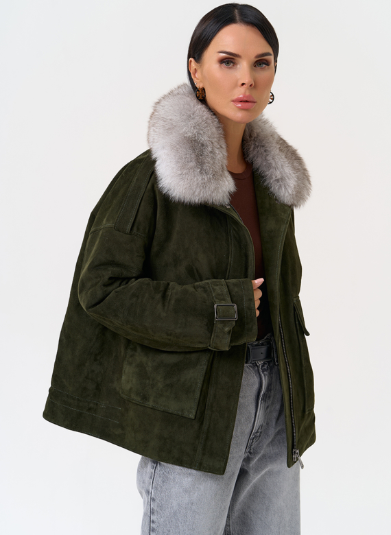 Короткий пуховик из натуральной замши