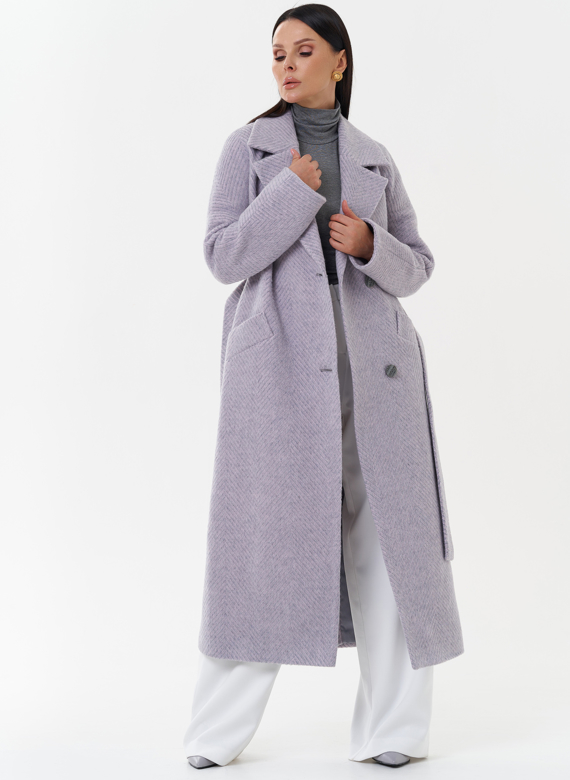 Женское пальто с английским воротником